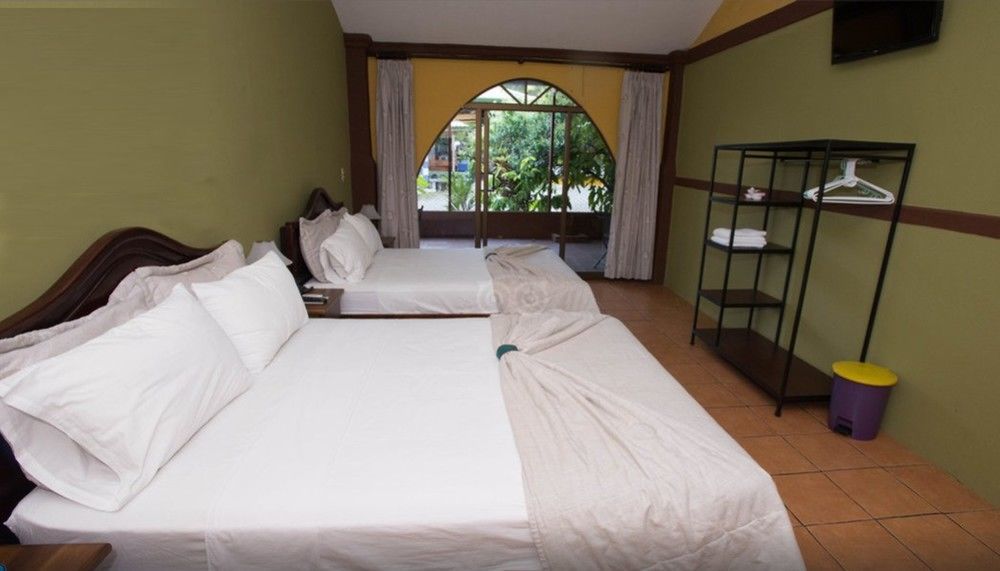 Kayak Lodge Damas Luaran gambar