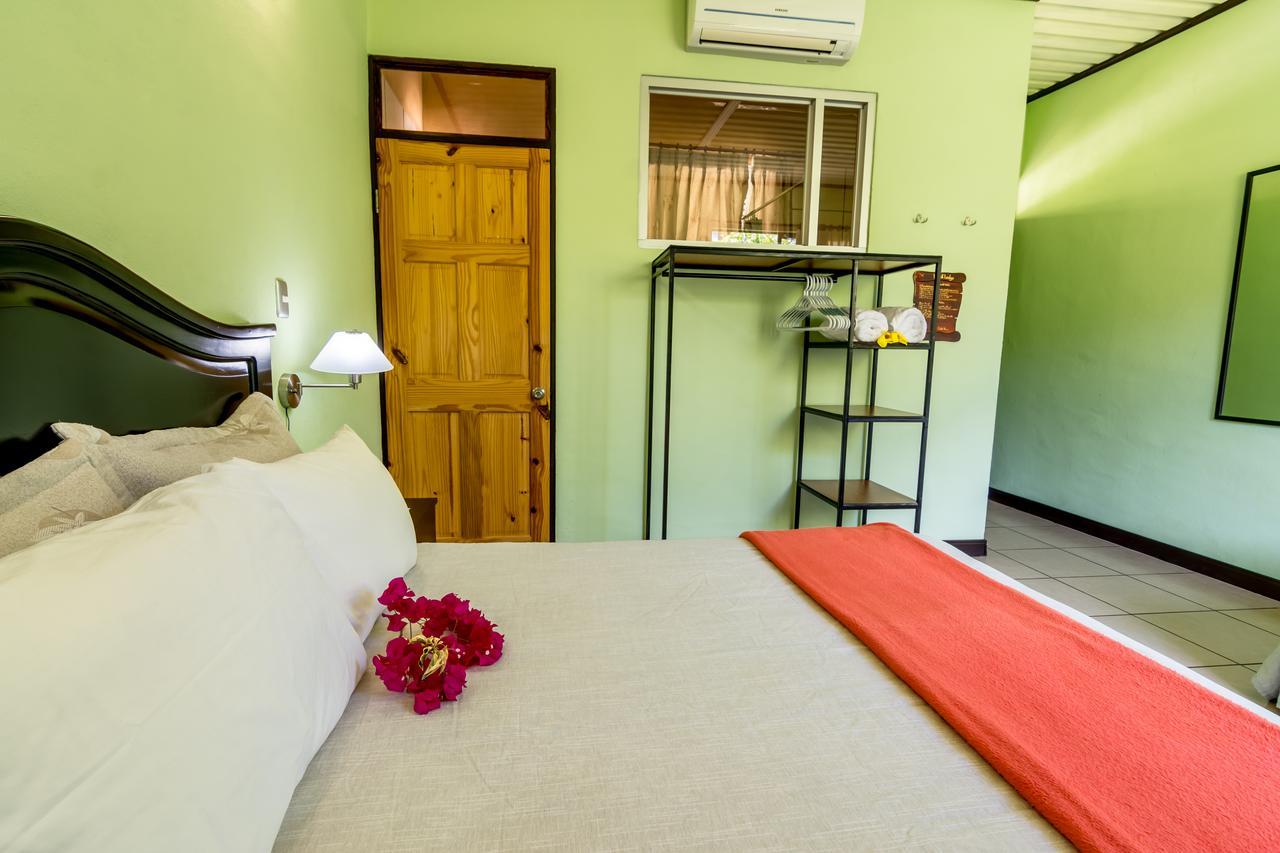 Kayak Lodge Damas Luaran gambar