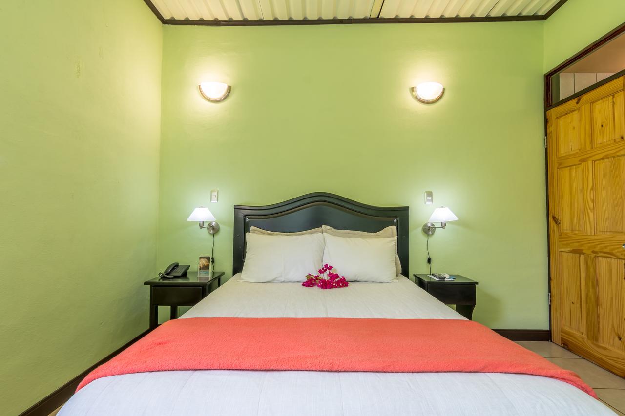 Kayak Lodge Damas Luaran gambar