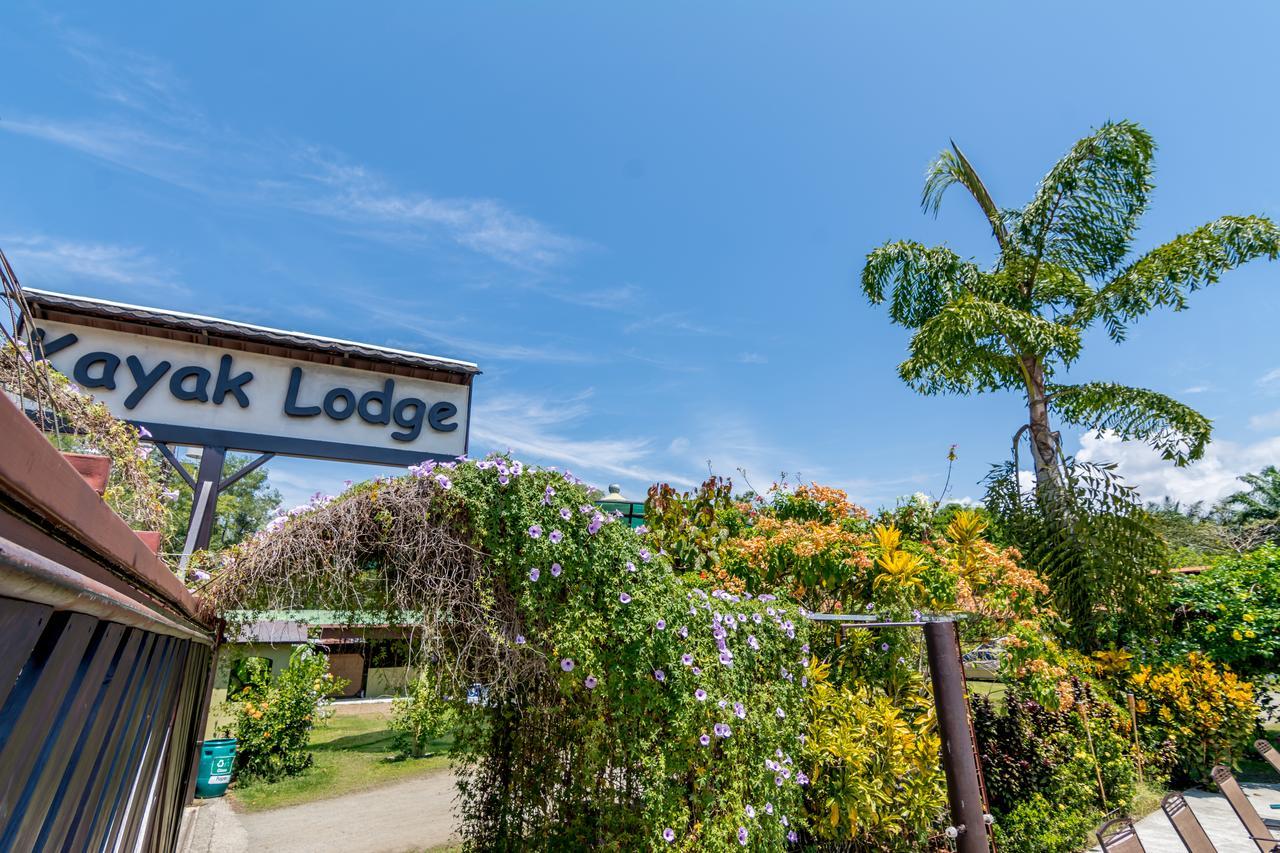 Kayak Lodge Damas Luaran gambar