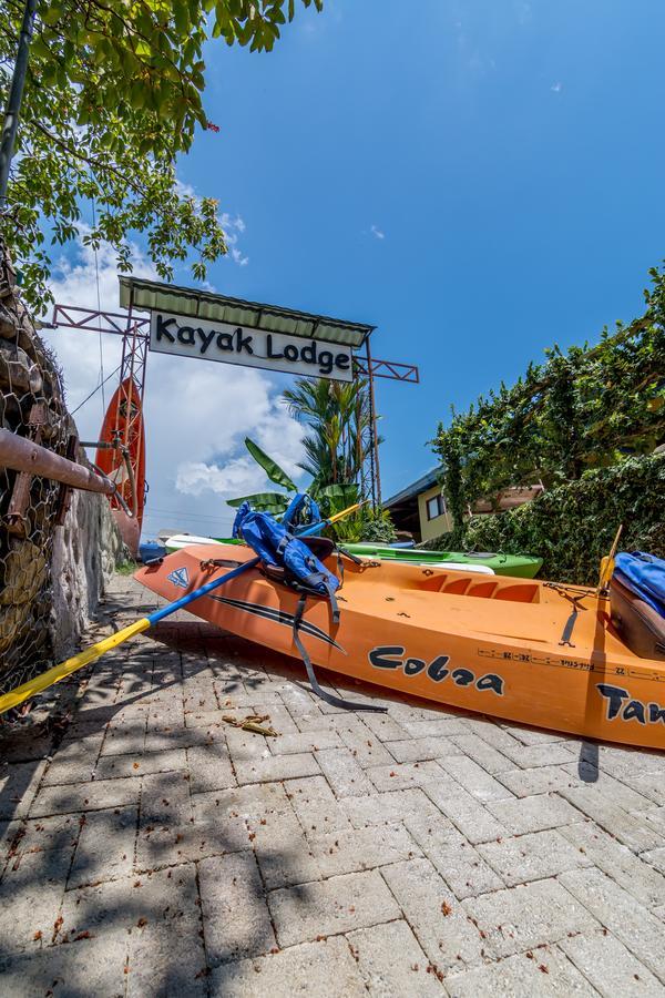 Kayak Lodge Damas Luaran gambar