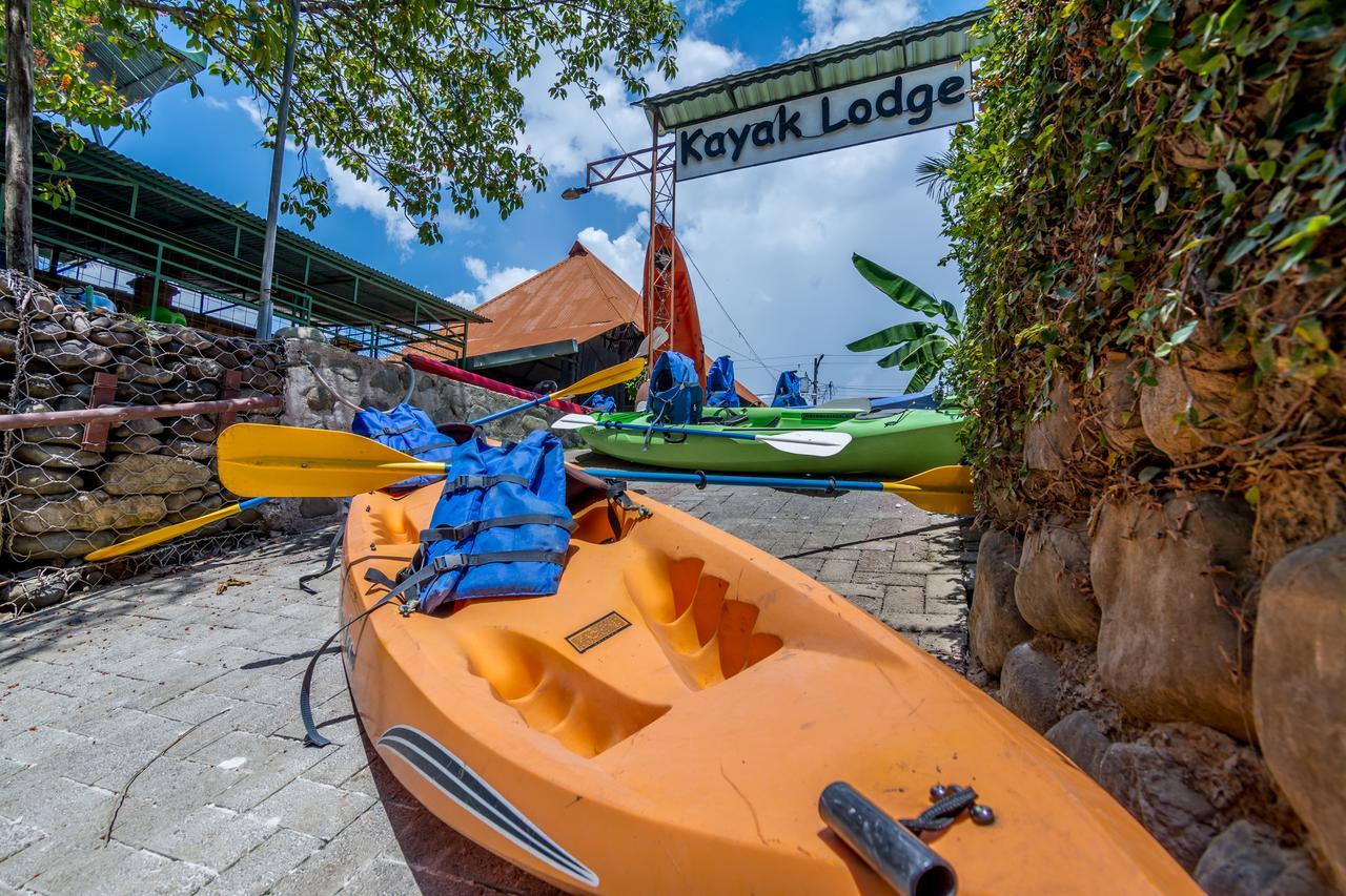 Kayak Lodge Damas Luaran gambar